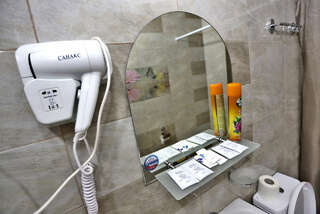 Гостиница Маяк Анапа Стандартный четырехместный номер-3