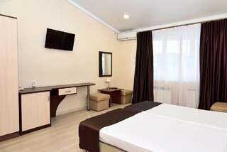 Гостиница Маяк Анапа Двухместный номер с 2 отдельными кроватями-1