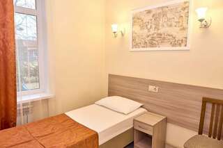 Гостиница Маяк Анапа Стандартный одноместный номер-1